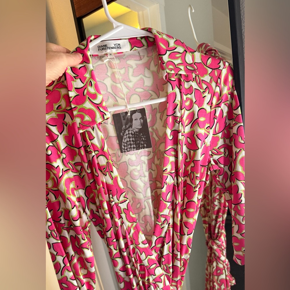 Classic 100% Silk Jersey DVF sz M